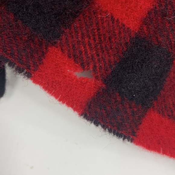 The Gap Vintage Red black Buffalo plaid Scarf Lambswool Tassel Design Soft - Picture 6 of 10